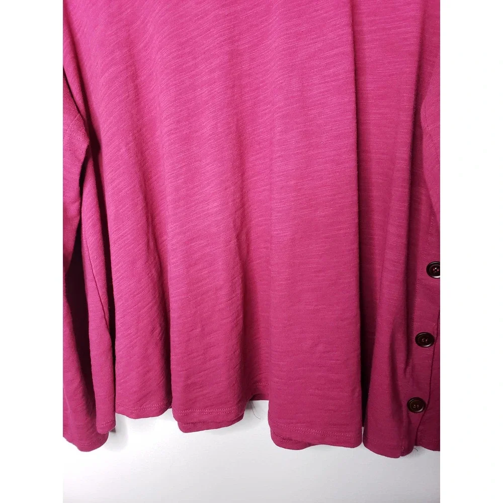 Anthropologie Sunday in Brooklyn crew neck top with button accents down one side - Picture 4 of 8